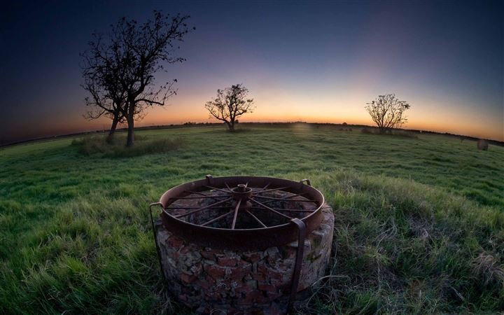 Abandoned Water Well All Mac wallpaper