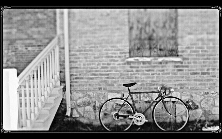 Bicycle Black White All Mac wallpaper