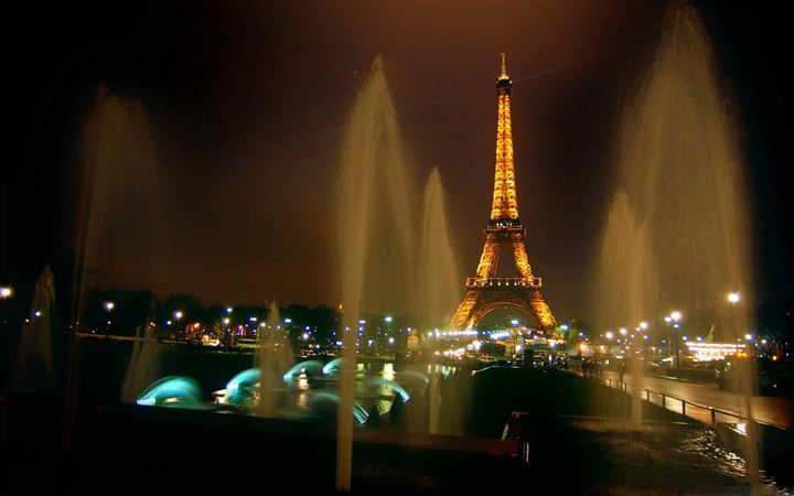 Fountains And Eiffel Tower All Mac wallpaper