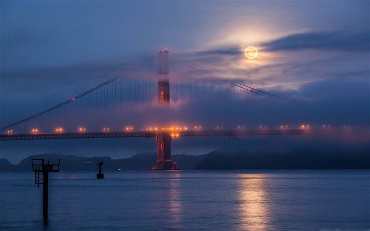 Moon Rising Over San Francisco All Mac wallpaper