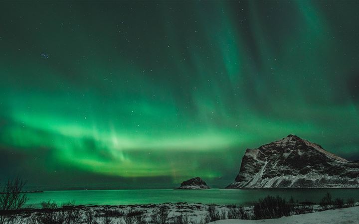 Northern lights in Norway MacBook Air wallpaper