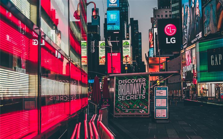 Times Square, New York, U... MacBook Air wallpaper