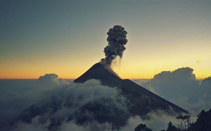 mount erupting smoke MacBook Air wallpaper