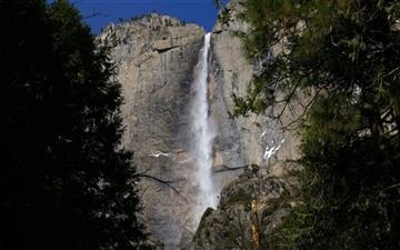 Upper Yosemite Falls All Mac wallpaper