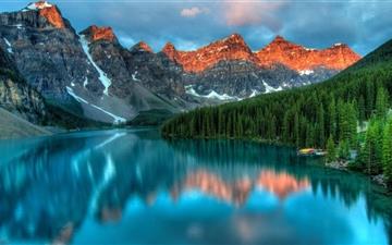 Moraine Lake And The Valley All Mac wallpaper