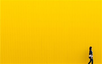 Yellow wall iMac wallpaper