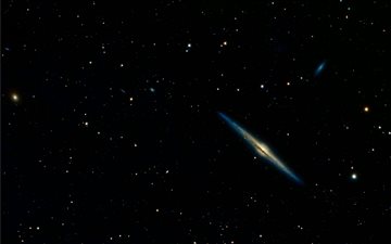NGC 4565 – the Needle Ga... MacBook Air wallpaper