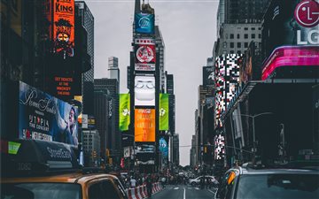 Times Square, New York, U... MacBook Air wallpaper