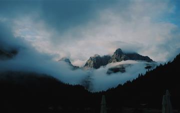 silhouette of foggy mountain scenery MacBook Air wallpaper