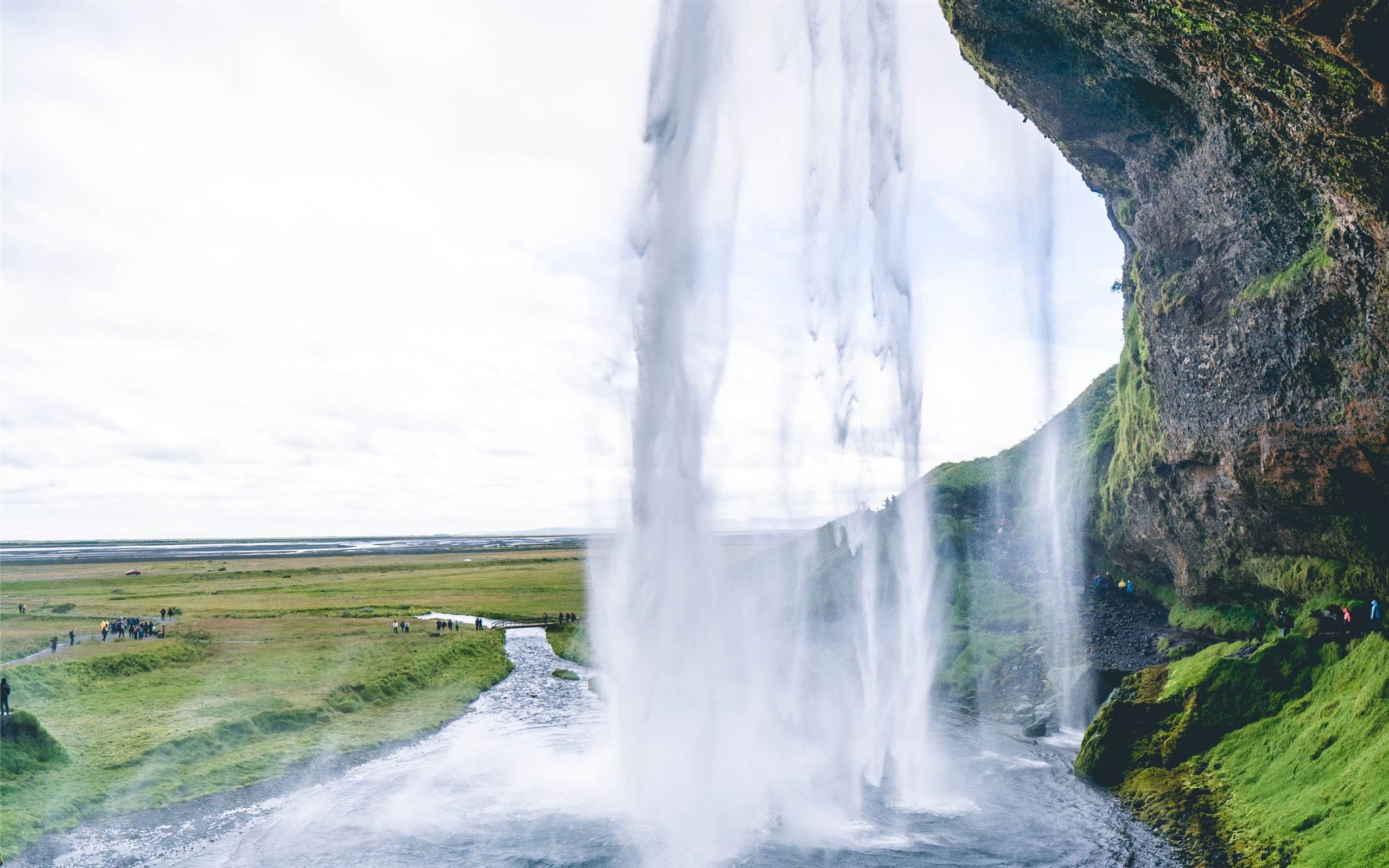 Waterfall In Iceland Mac Wallpaper Download Allmacwallpaper