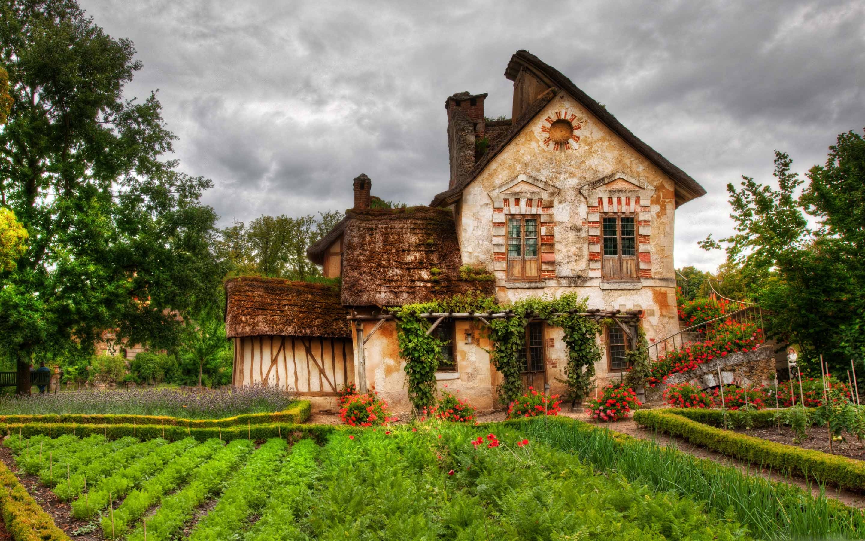 Country House MacBook Pro wallpapers.