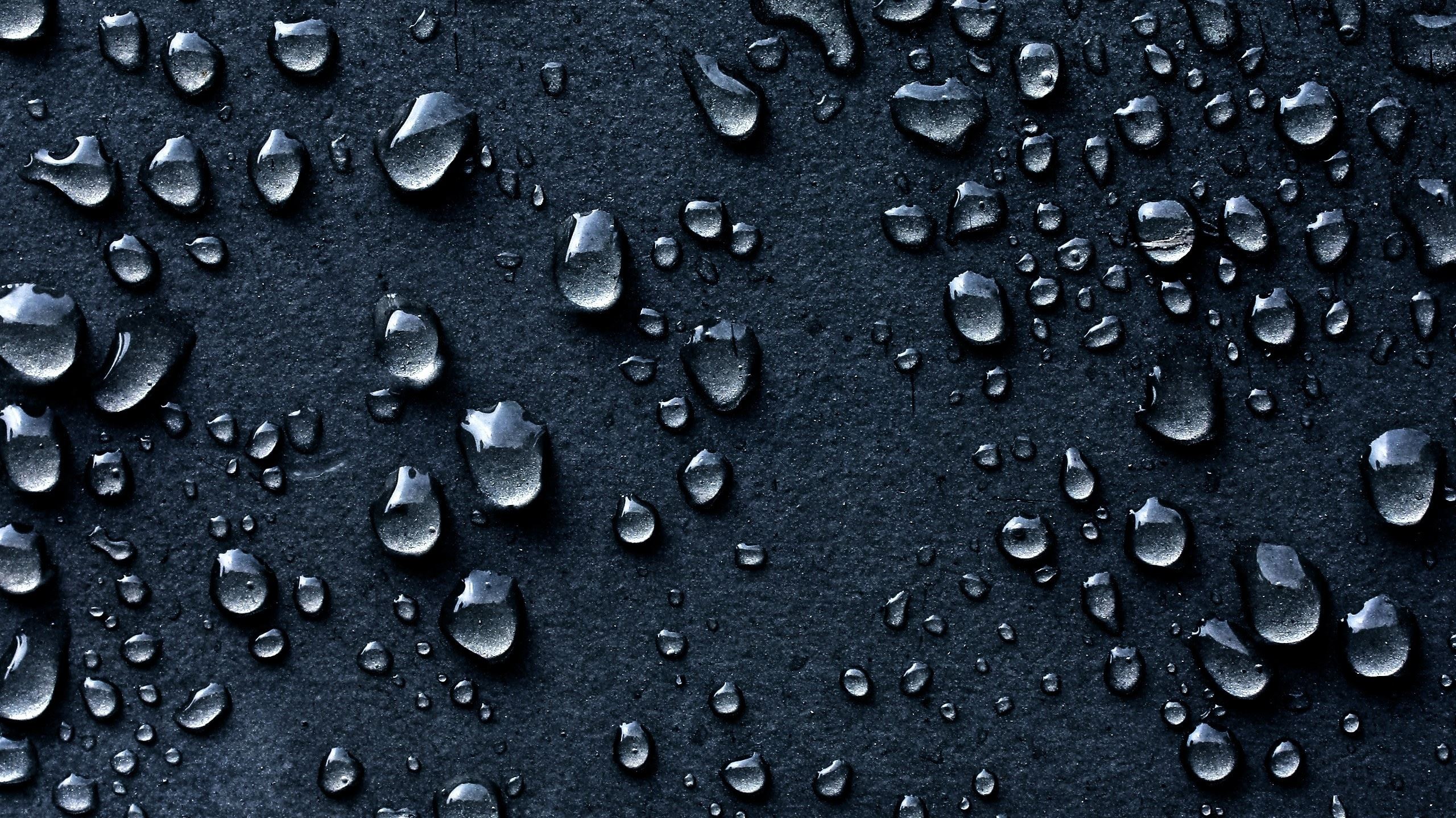 Water Drops Dark Background Macbook Air Wallpaper Download Allmacwallpaper