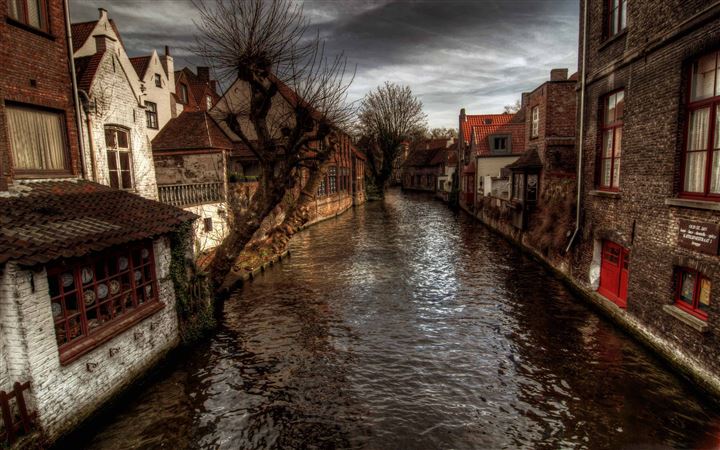 A Canal In Bruges All Mac wallpaper