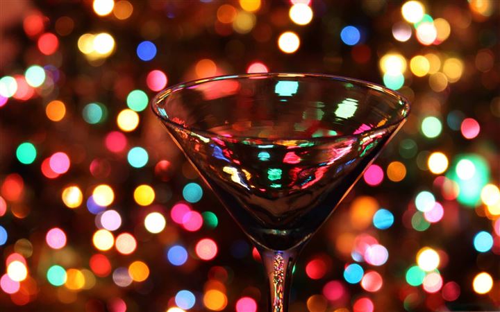 Christmas Through A Martini Glass All Mac wallpaper