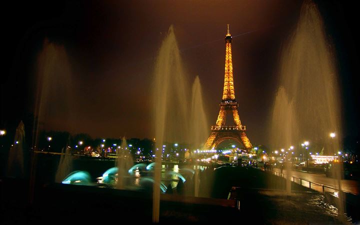 Fountains And Eniffel Tower All Mac wallpaper