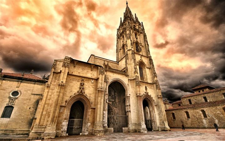 Oviedo Cathedral All Mac wallpaper