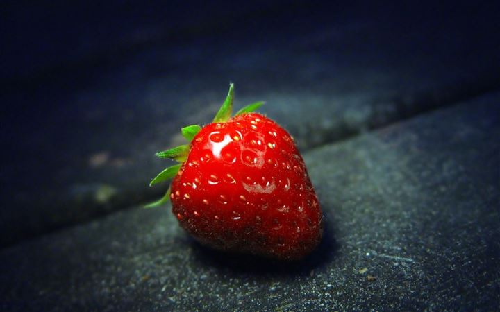 Red strawberry Close Up All Mac wallpaper
