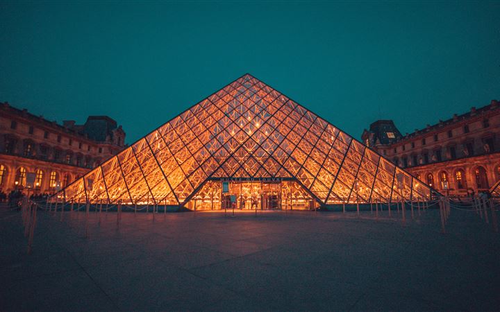 The Louvre Museum during night All Mac wallpaper