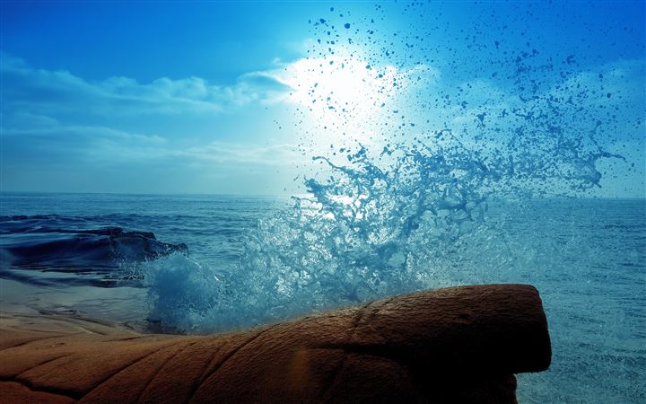 The Ocean Waves MacBook Air wallpaper