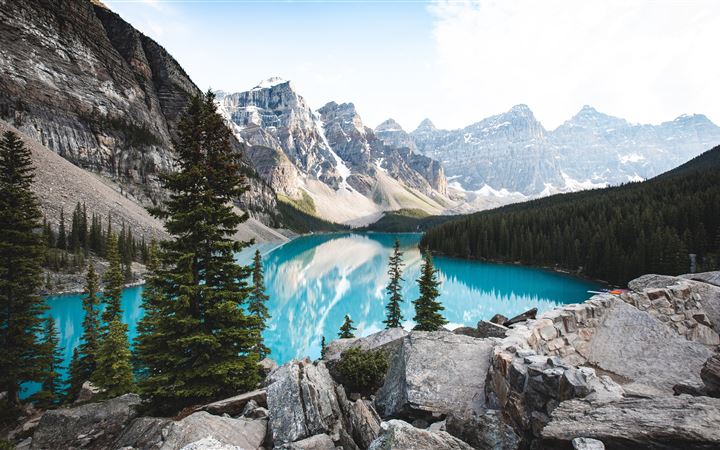 View of Moraine Lake from... All Mac wallpaper