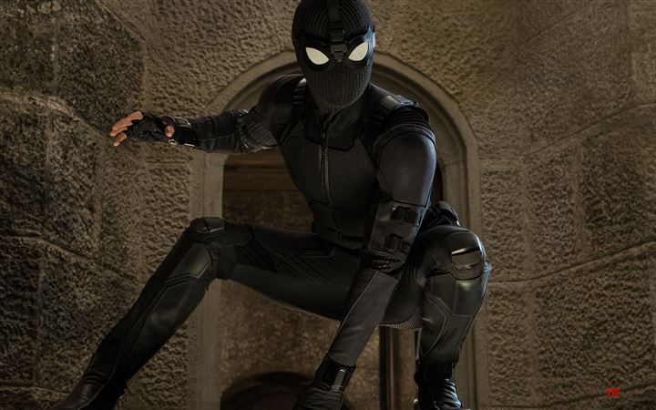 spiderman far from home black suit All Mac wallpaper