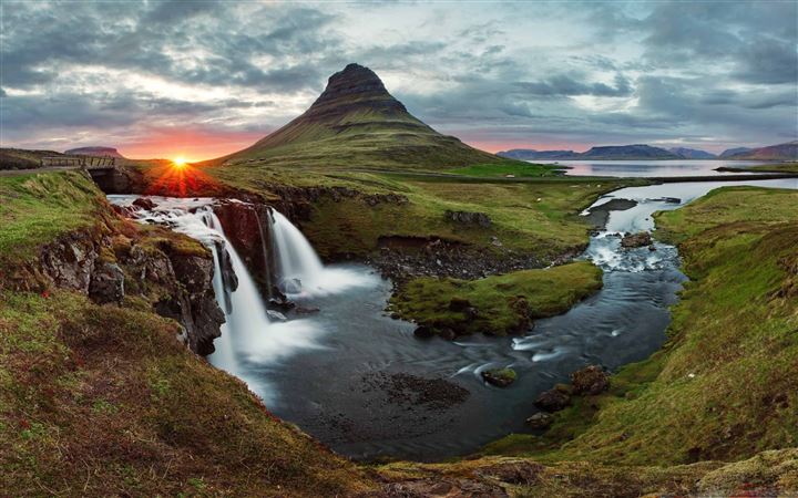 Iceland Waterfall MacBook Pro wallpaper
