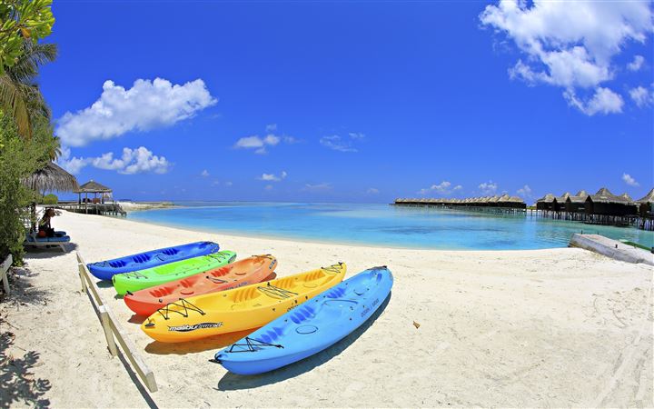 Maldives Beach Corner MacBook Pro wallpaper