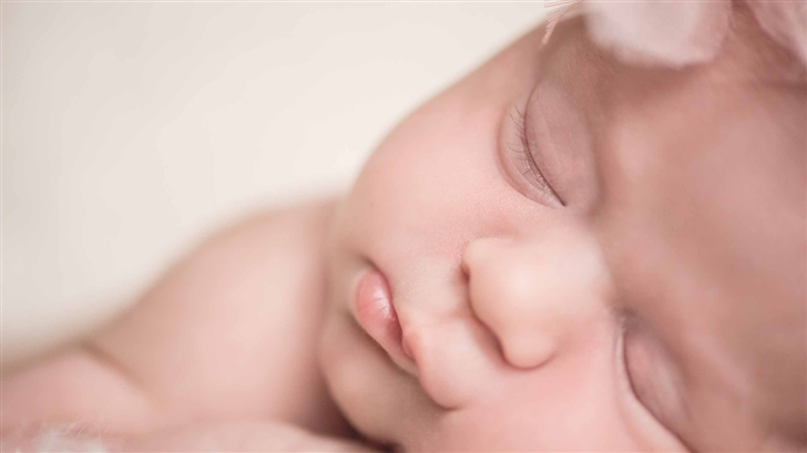 Newborn Baby Mac Wallpaper