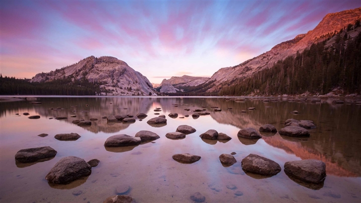 Yosemite Reflections Mac Wallpaper