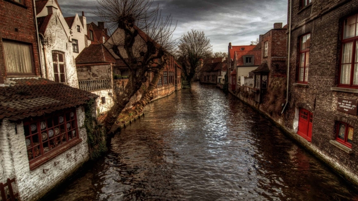 A Canal In Bruges Mac Wallpaper
