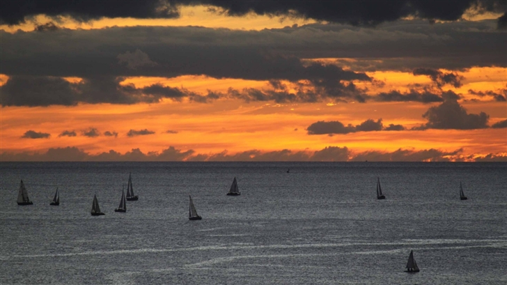 Sunset Sailing Mac Wallpaper