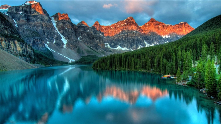 Moraine Lake And The Valley Mac Wallpaper