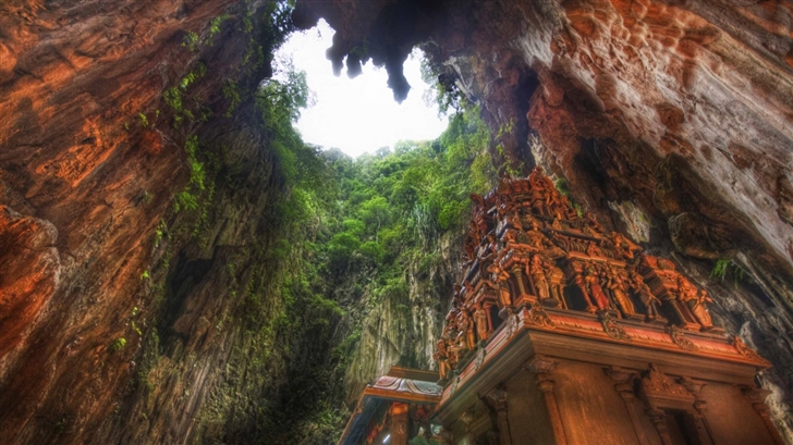 Temple In the Caves Malaysia Mac Wallpaper