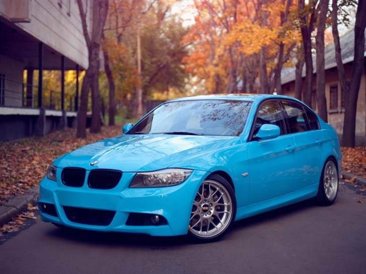 BMW Blue Road Mac Wallpaper