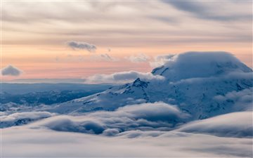 Mt. Rainier in a PNW Suns... iMac wallpaper