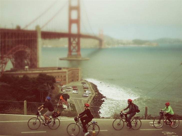 Biking In San Francisco Mac Wallpaper