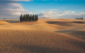 sand tuscany hills 5k iMac wallpaper