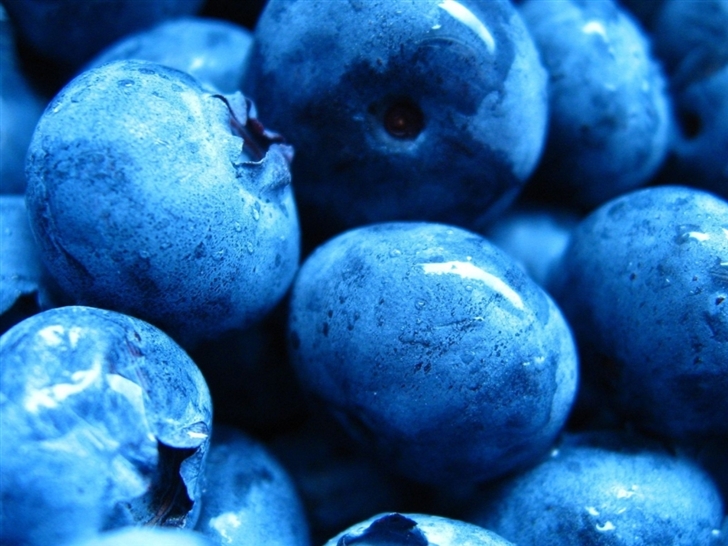 Blueberries Berry Drops Mac Wallpaper