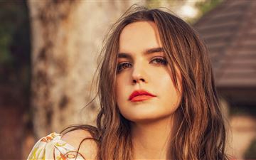 bailee madison photoshoot for rose and ivy journal MacBook Air wallpaper