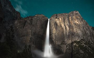 yoesmite valley waterfall MacBook Pro wallpaper