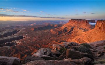 dawn at grand view point canyonlands national park MacBook Air wallpaper