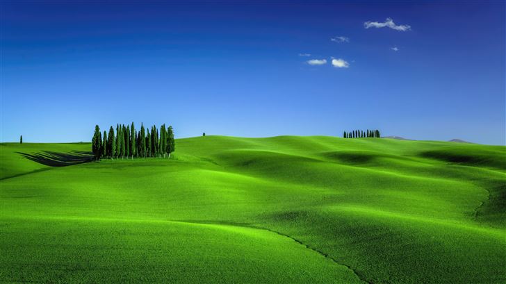 green meadows in tuscany landscape scenery 4k Mac Wallpaper
