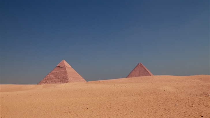 Giza Pyramids Mac Wallpaper