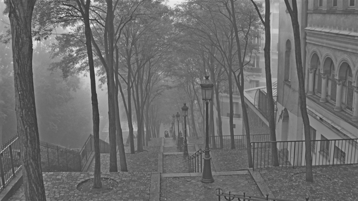 Montmartre In Fog Mac Wallpaper