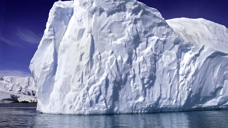 Iceberg Scene Mac Wallpaper