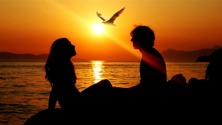 Romantic Couple Sunset Mac Wallpaper