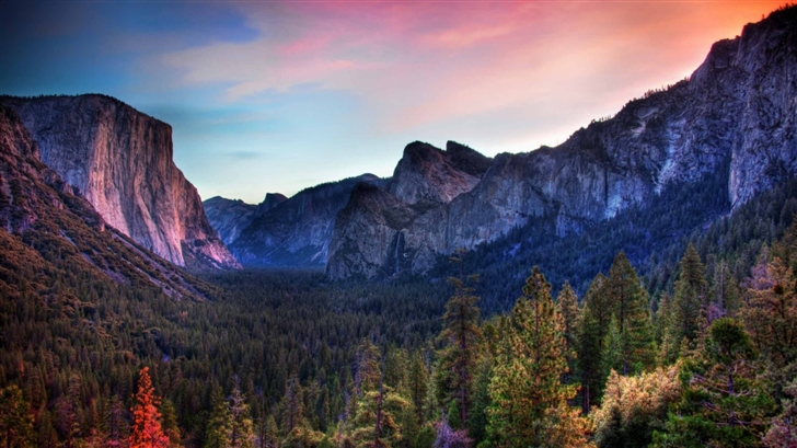 The Yosemite Valley Mac Wallpaper
