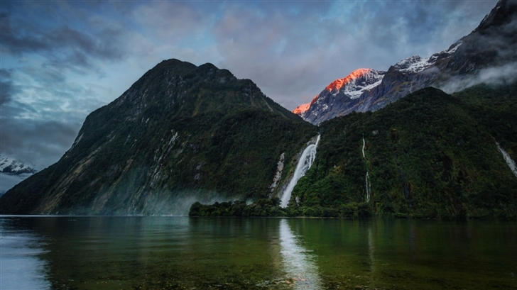 Waterfall In New Zealand Mac Wallpaper