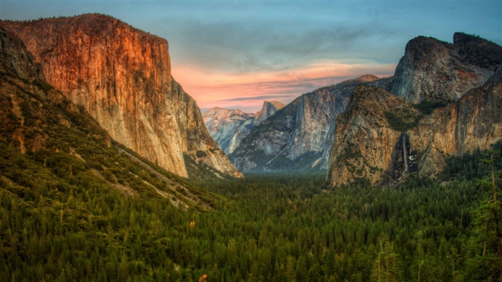 Yosemite Valley View Mac Wallpaper