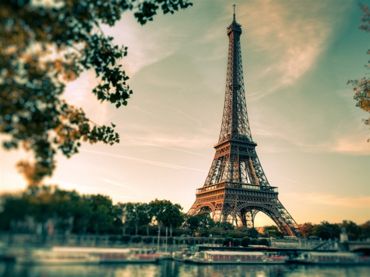 Lovely Eiffel Tower View Mac Wallpaper